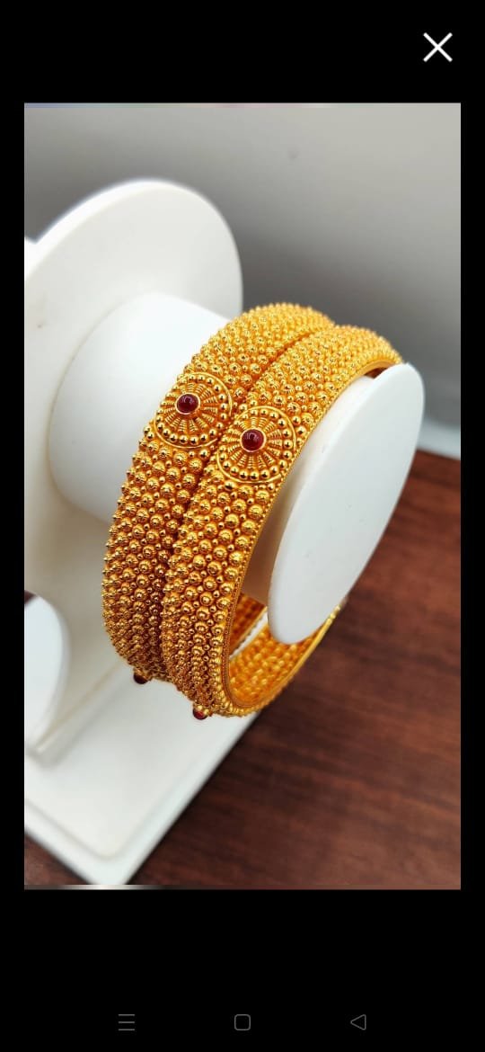 Heritage Gold Bangle Pair